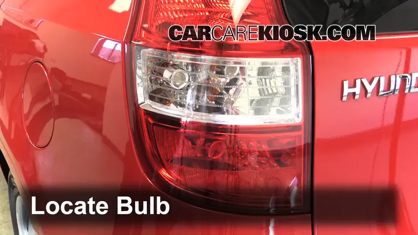 2011 Hyundai Elantra Touring GLS 2.0L 4 Cyl. Lights